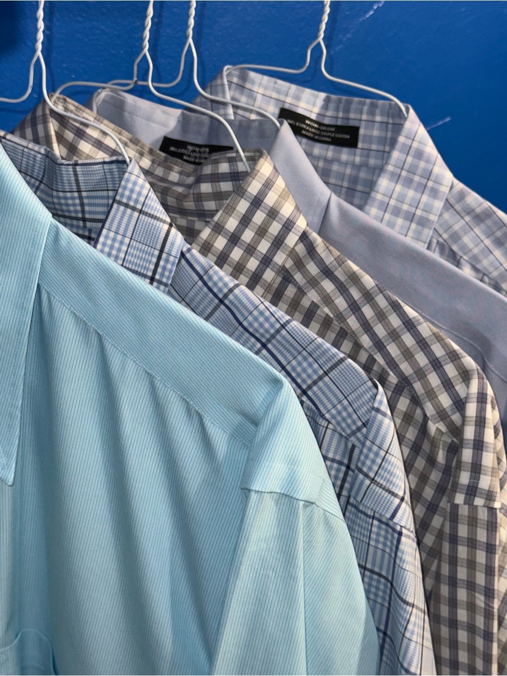 Kirkland Signature Light Blue & Blue Plaid Men's Dress Shirt Set
